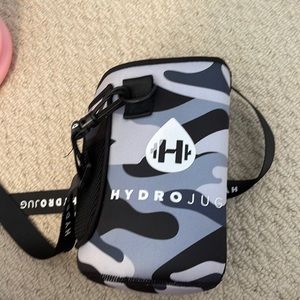 camo hydrojug sleeve